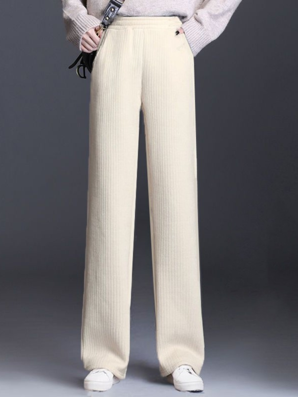 Grube spodnie z szerokimi noga – Corduroy Pant Warm recenzja i cena