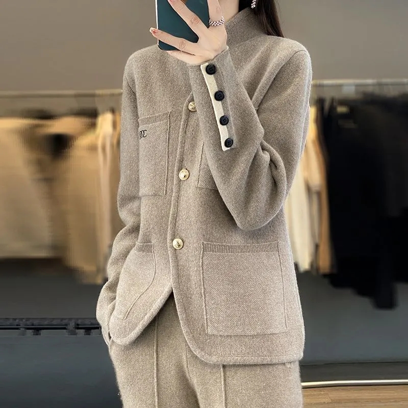 Nowy sweter rozpinany na jesie – Wool Coat Peacoat recenzja i cena
